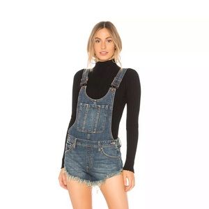 Free people overalls 🤩